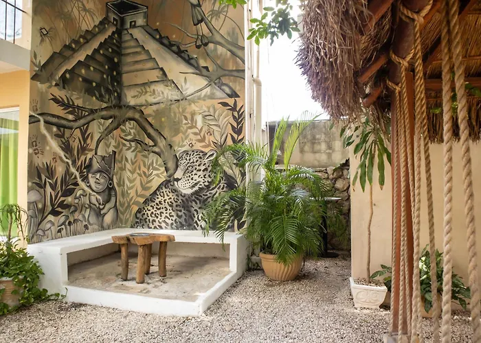 Hotel Tunich Naj & Hostal Valladolid 